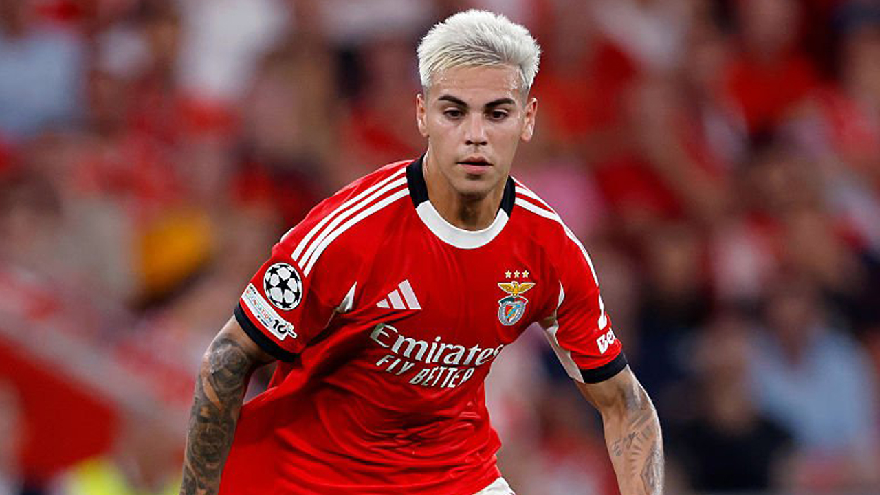 Enzo Barrenechea.