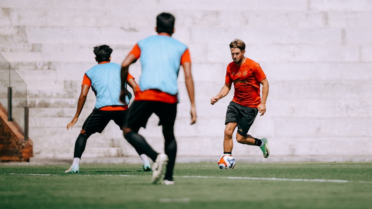 Latihan Bali United di masa jeda kompetisi