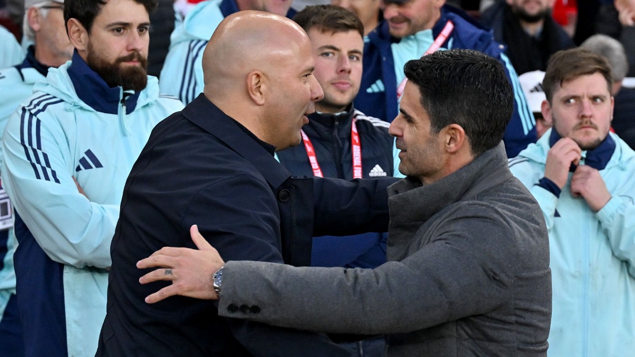 Arne Slot dan Mikel Arteta