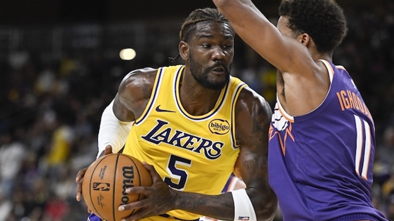 JJ Redick Komentari Performa Deandre Ayton dalam Dua Laga Pramusim