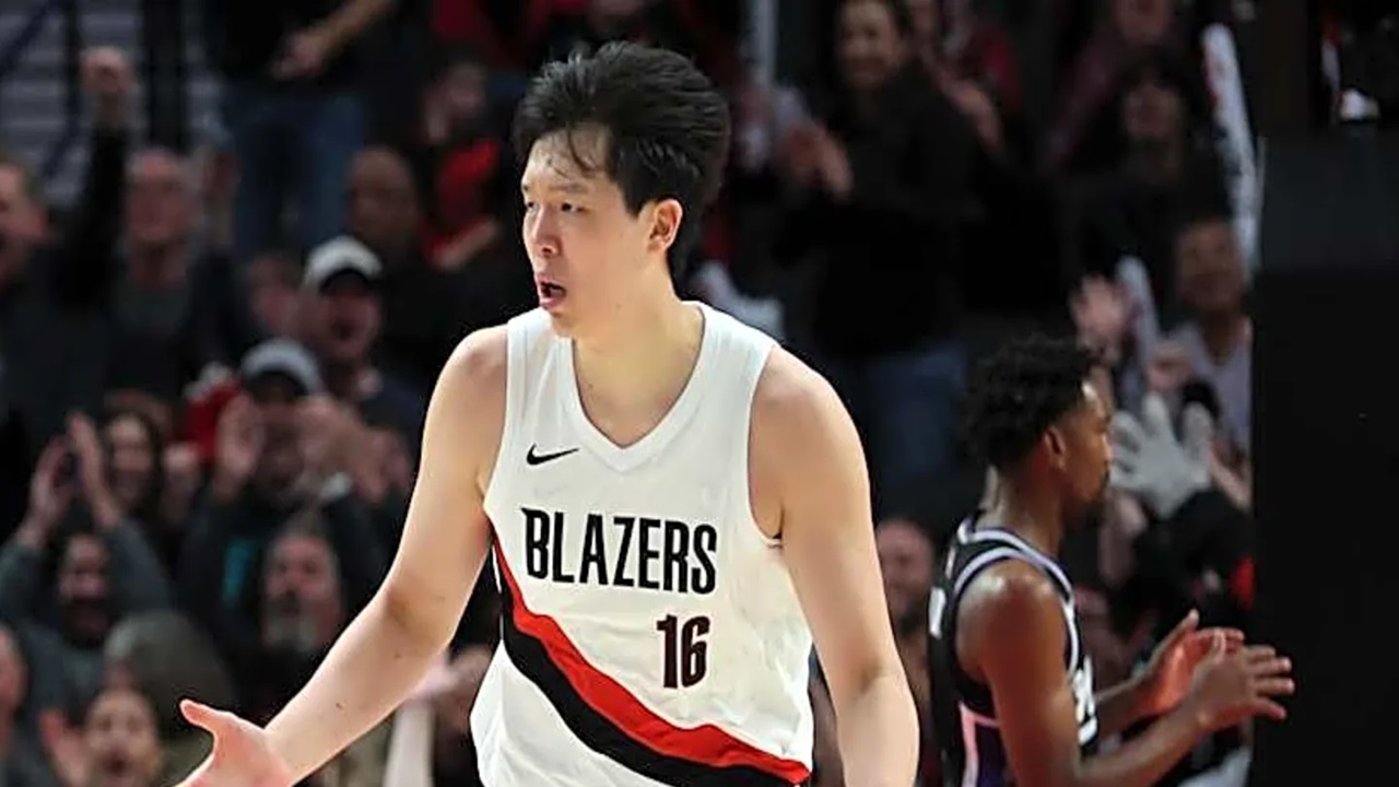 Yang Hansen Tunjukkan Performa Meningkat Lawan Kings