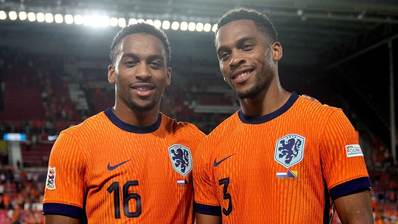 Quinten Timber dan saudaranya yang juga bek Arsenal, Jurrien Timber