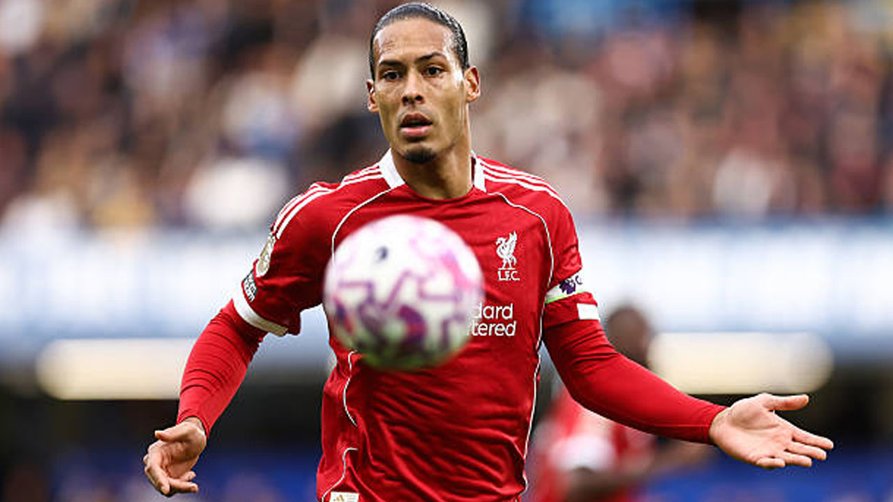 Bek Modern yang Sempurna, Alessandro Nesta Kagumi Virgil van Dijk