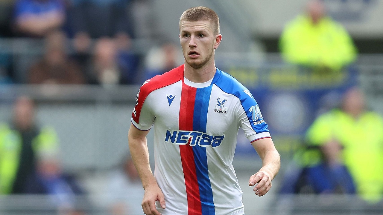 Gelandang Crystal Palace, Adam Wharton, diminati oleh Manchester United