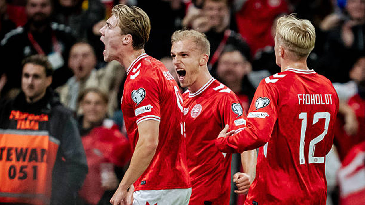Kemenangan Denmark Atas Yunani Buka Jalan Skotlandia ke Babak Play-off