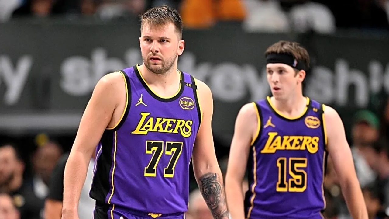 Luka Doncic Berikan Saran ke Austin Reaves Usai Alami Cedera