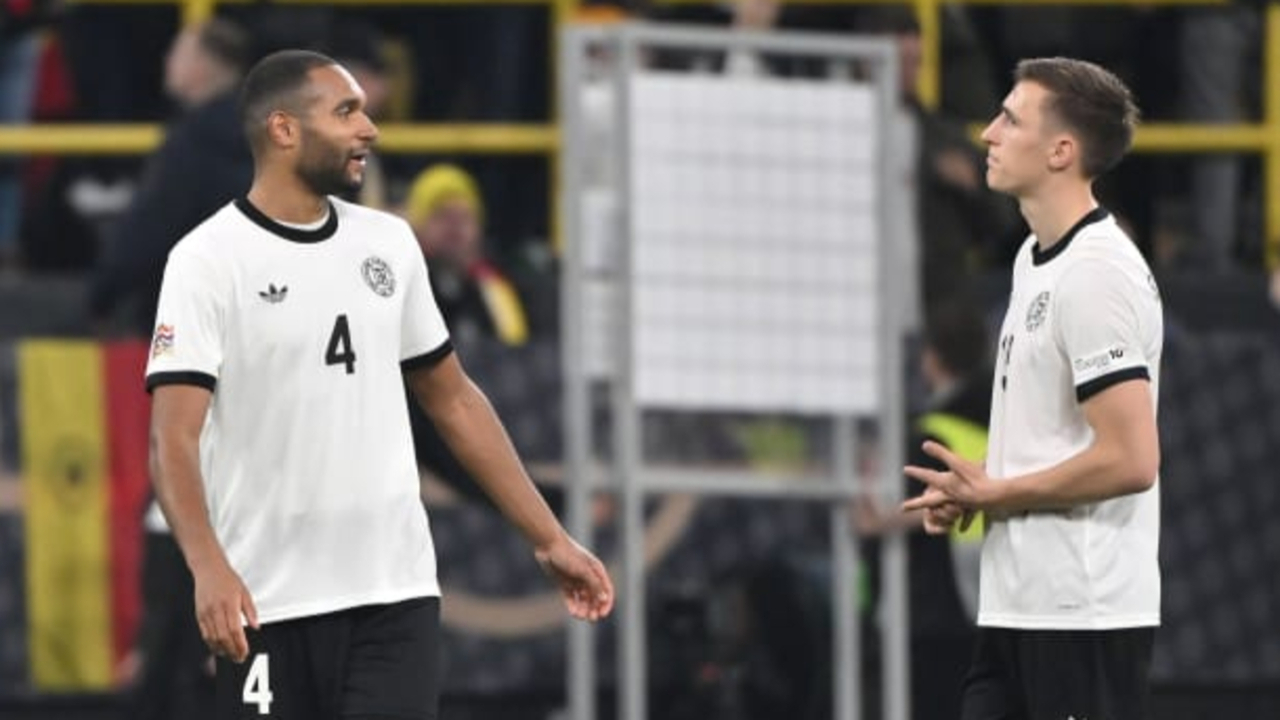 Jonathan Tah dan Nico Schlotterbeck