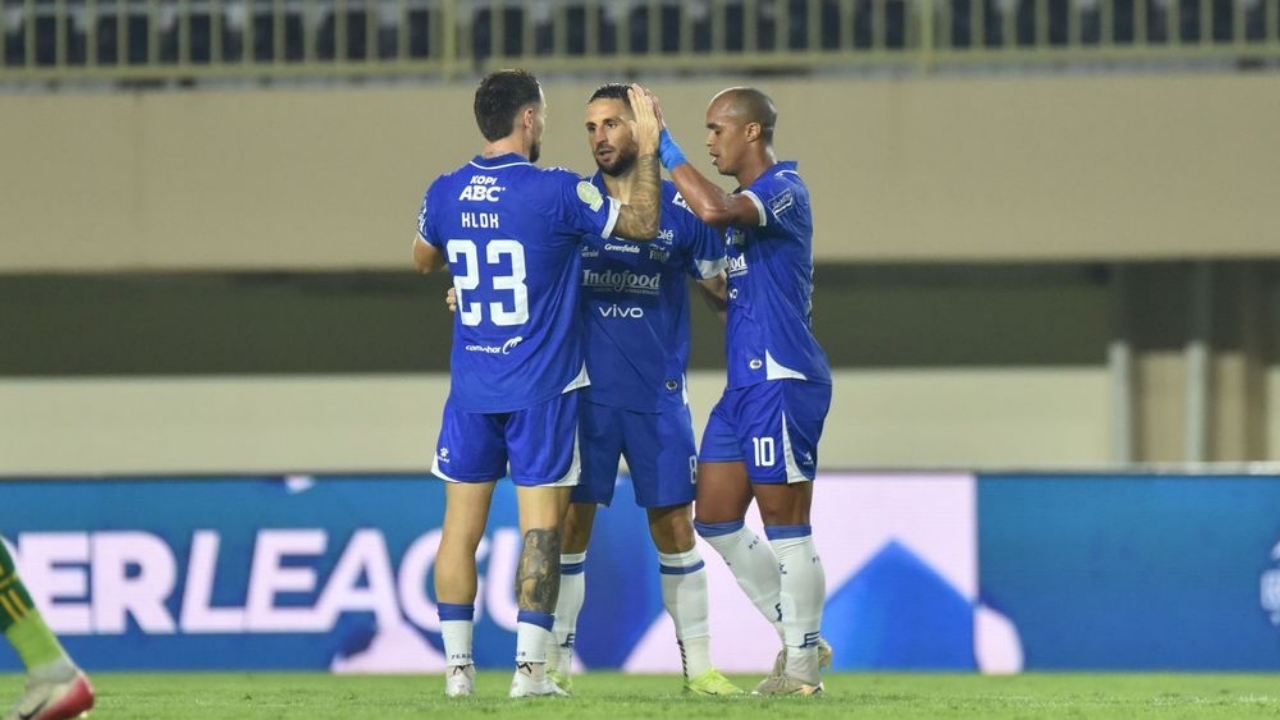 Bojan Hodak senang Persib menang dan tampil dominan atas PSBS