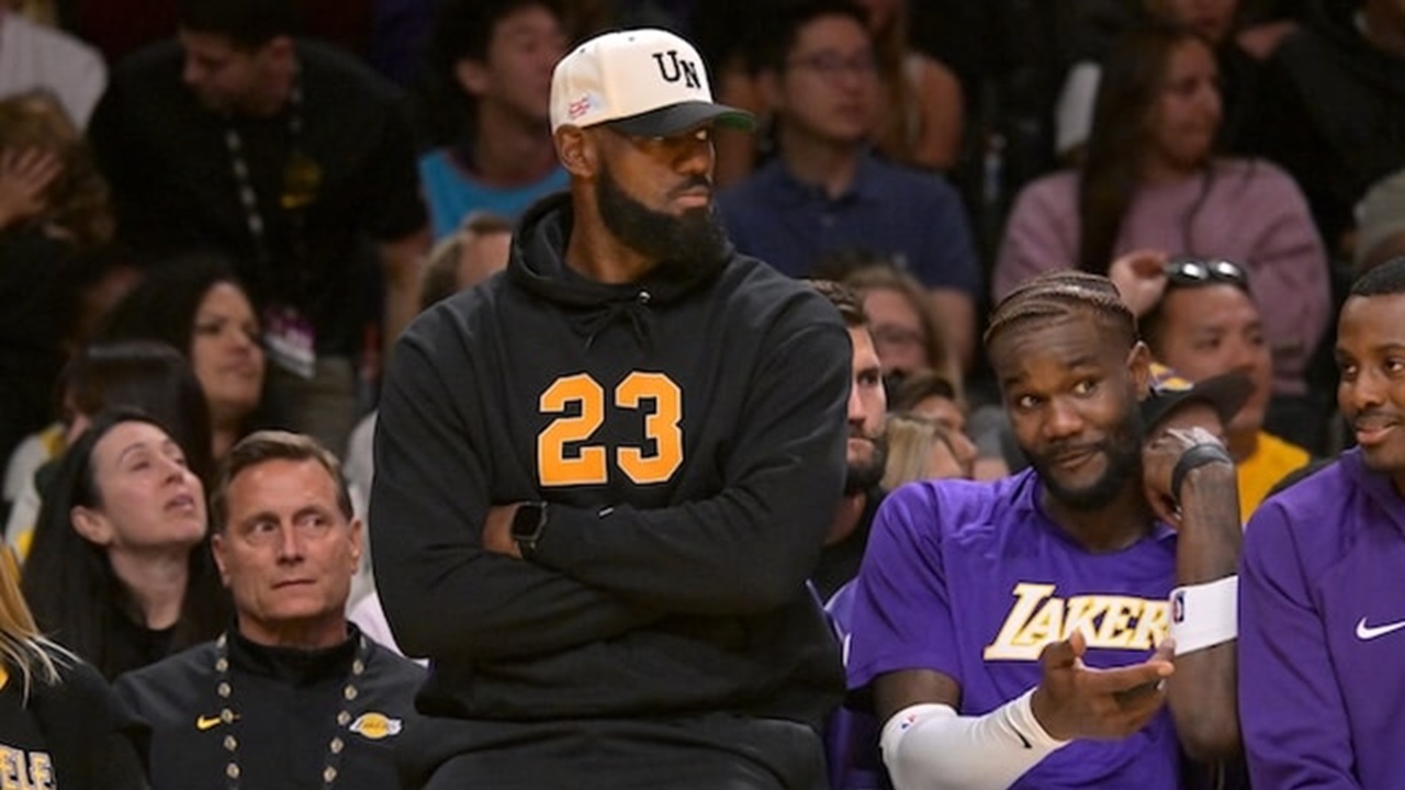 LeBron James Berencana untuk Kembali Bulan November