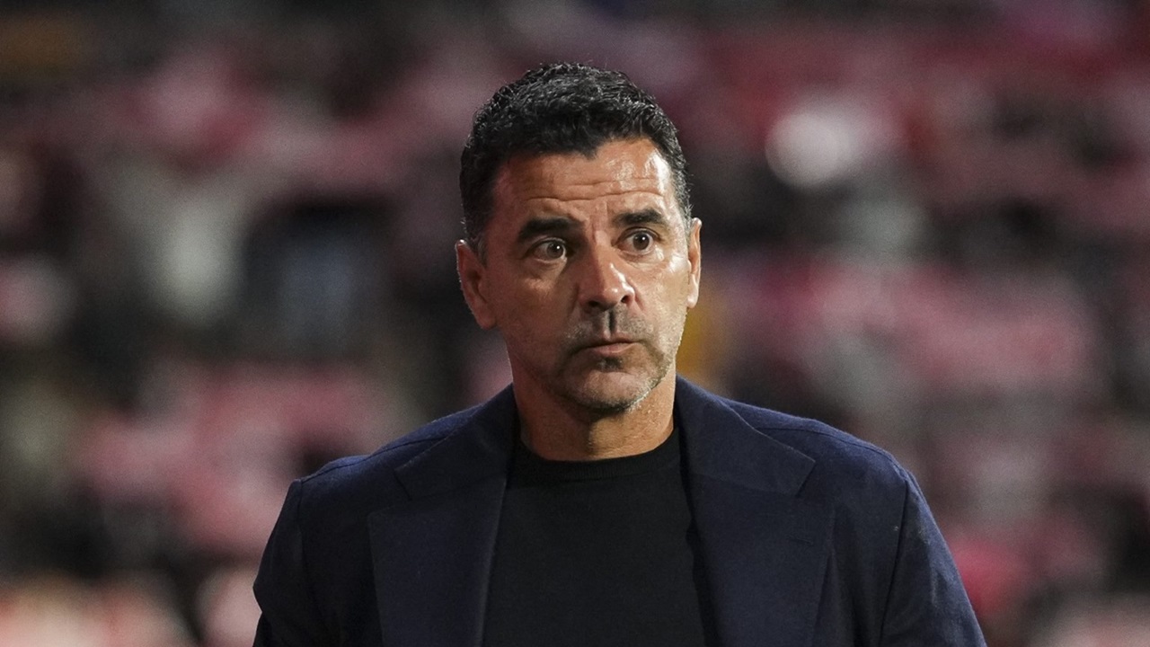 Pelatih Girona Sadar Barcelona Masih Menjadi Ancaman