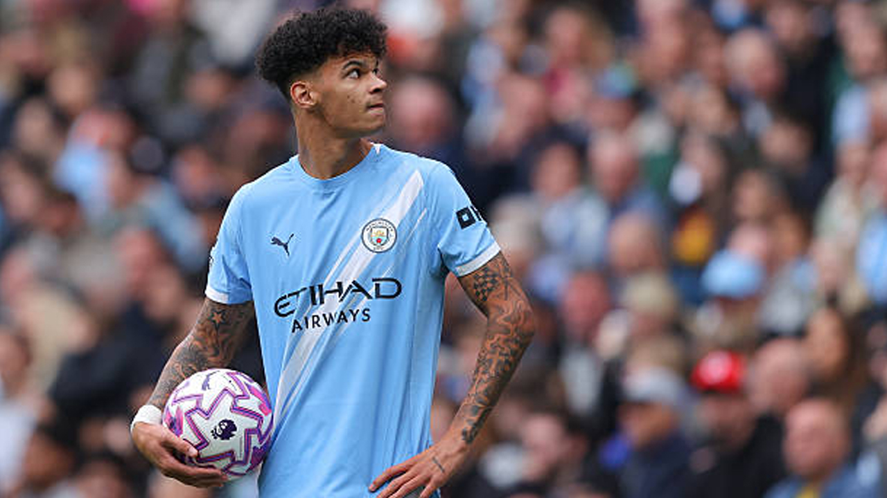 Pep Guardiola Ingatkan Nico O'Reilly Agar Tak Terlena dengan Pujian