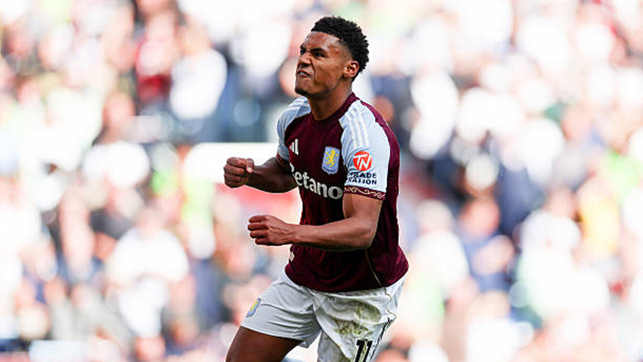 Tandang ke Tottenham, Unai Emery Pastikan Ollie Watkins Siap Tampil