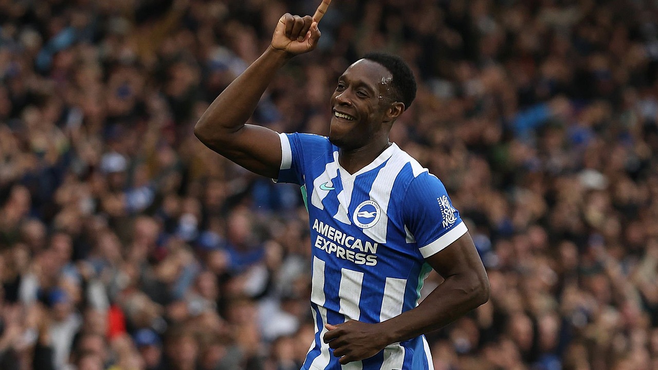 Danny Welbeck membintangi kemenangan Brighton atas Newcastle. (Foto: Crystal Pix/MB Media/Getty Images)