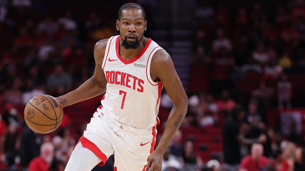 Houston Rockets resmi perpanjang kontrak Kevin Durant.