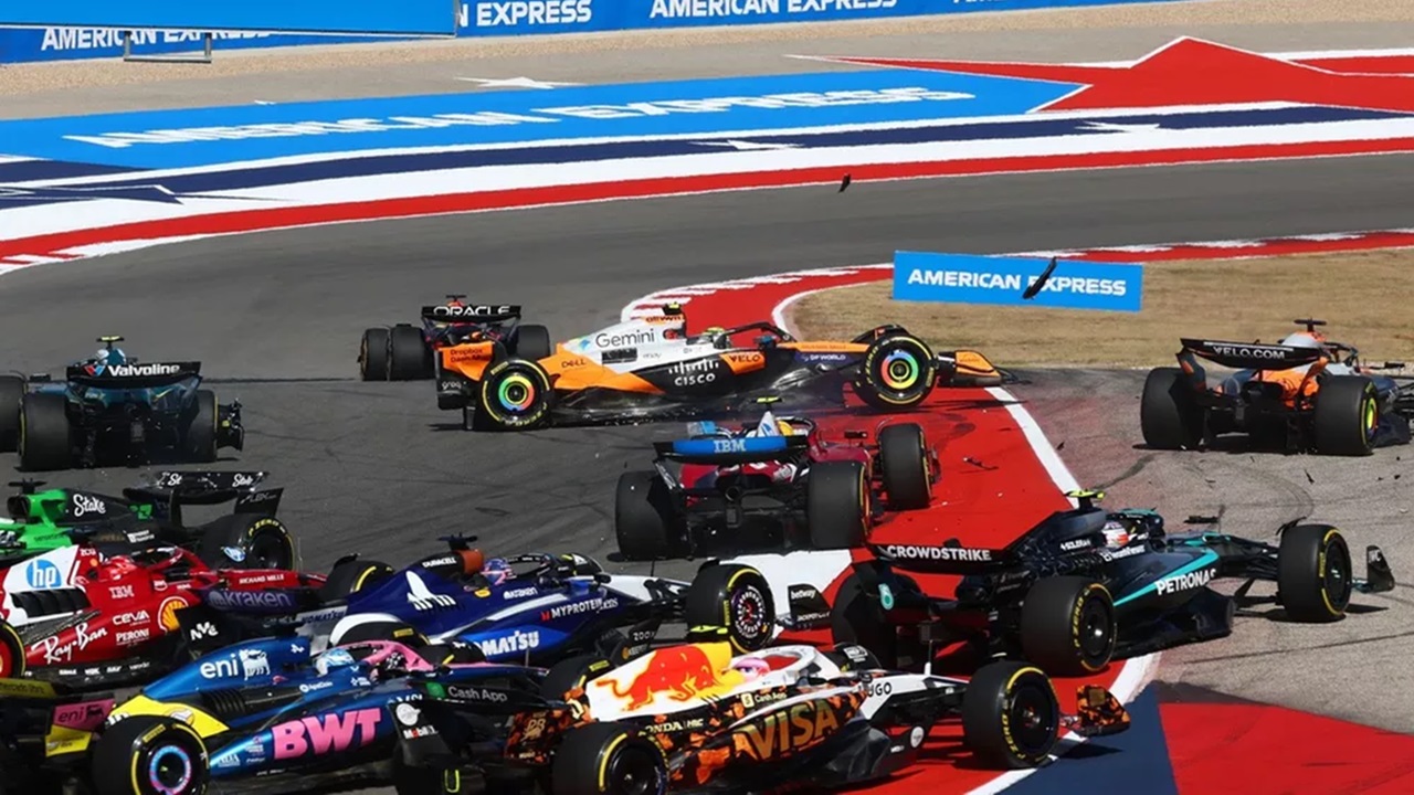 Zak Brown Kecam Mengemudi Amatir Selama Berjam-jam di Sprint GP AS