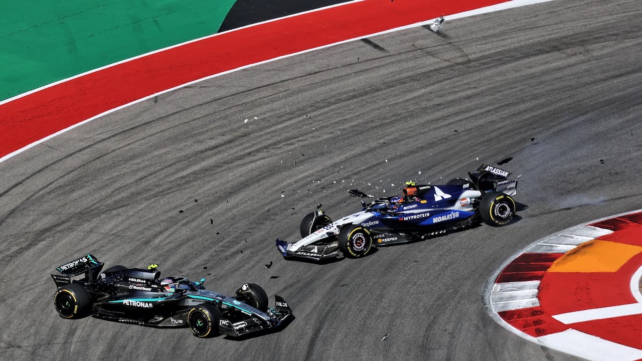 Carlos Sainz Kena Penalti Usai Tabrak Antonelli di GP AS
