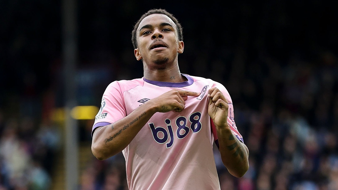 Striker muda Bournemouth, Eli Junior Kroupi