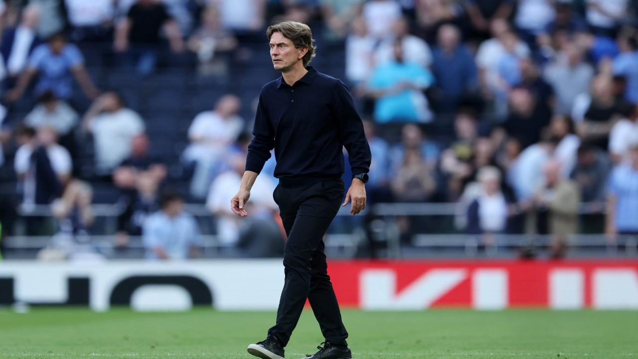 Frank Ungkap Dua Momentum Penyebab Kekalahan Tottenham Dari Aston Villa