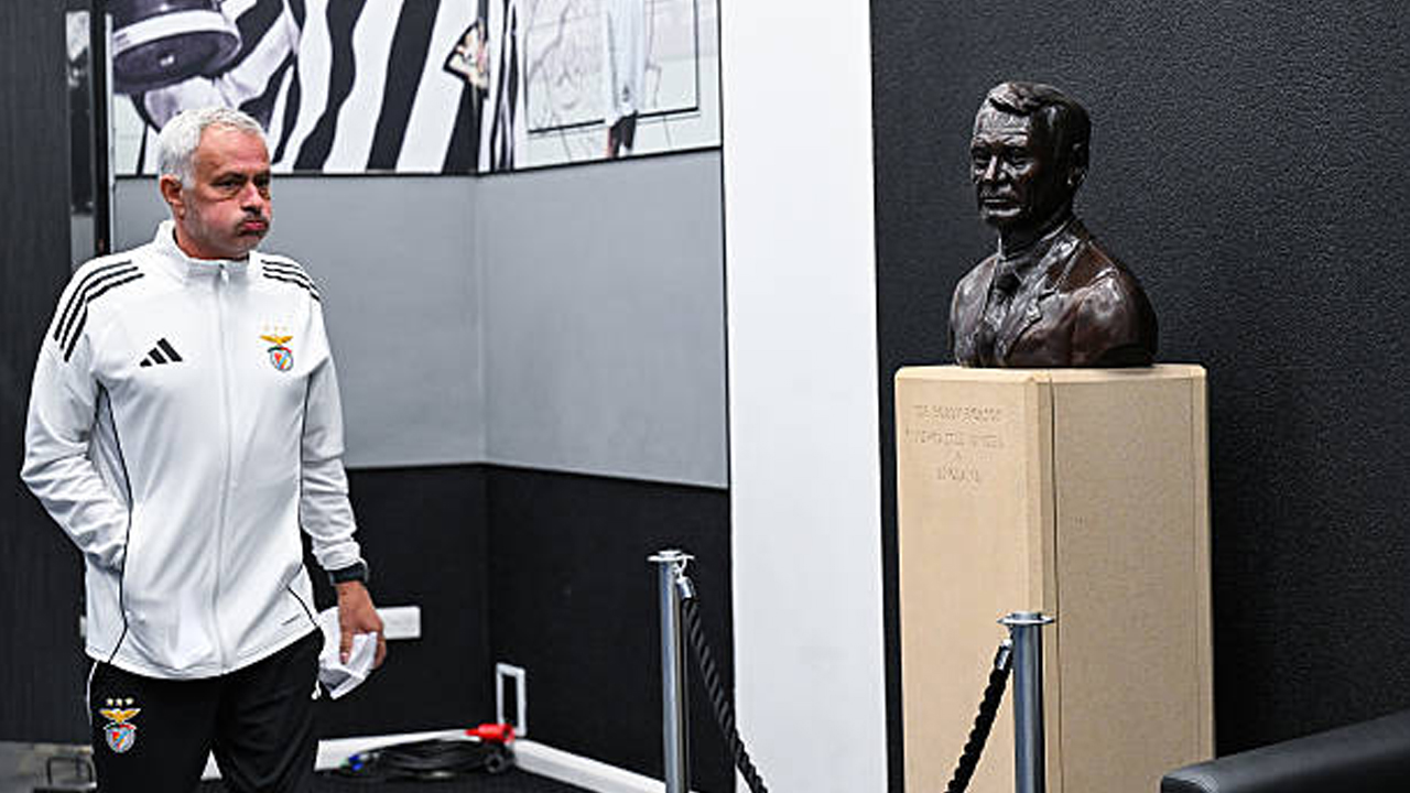 Warisan dari Sir Bobby Robson, Mengapa Jose Mourinho Mencintai Newcastle