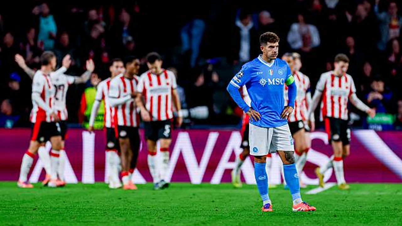 Dibantai PSV Eindhoven, Mantan Pelatih Ini Nilai Napoli Tampil Tak Terarah