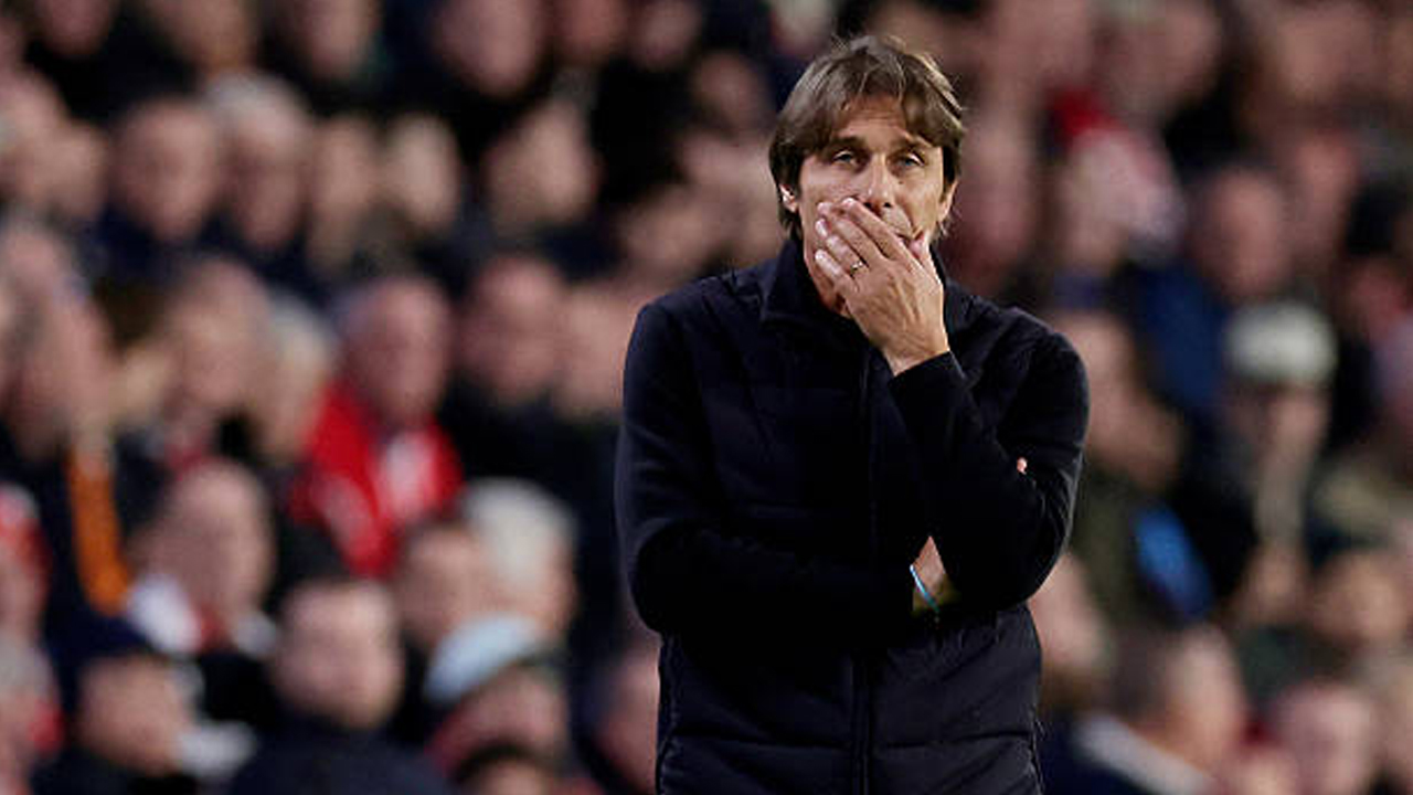 Enam Gol PSV Beri Catatan Sejarah Pahit Bagi Napoli dan Antonio Conte