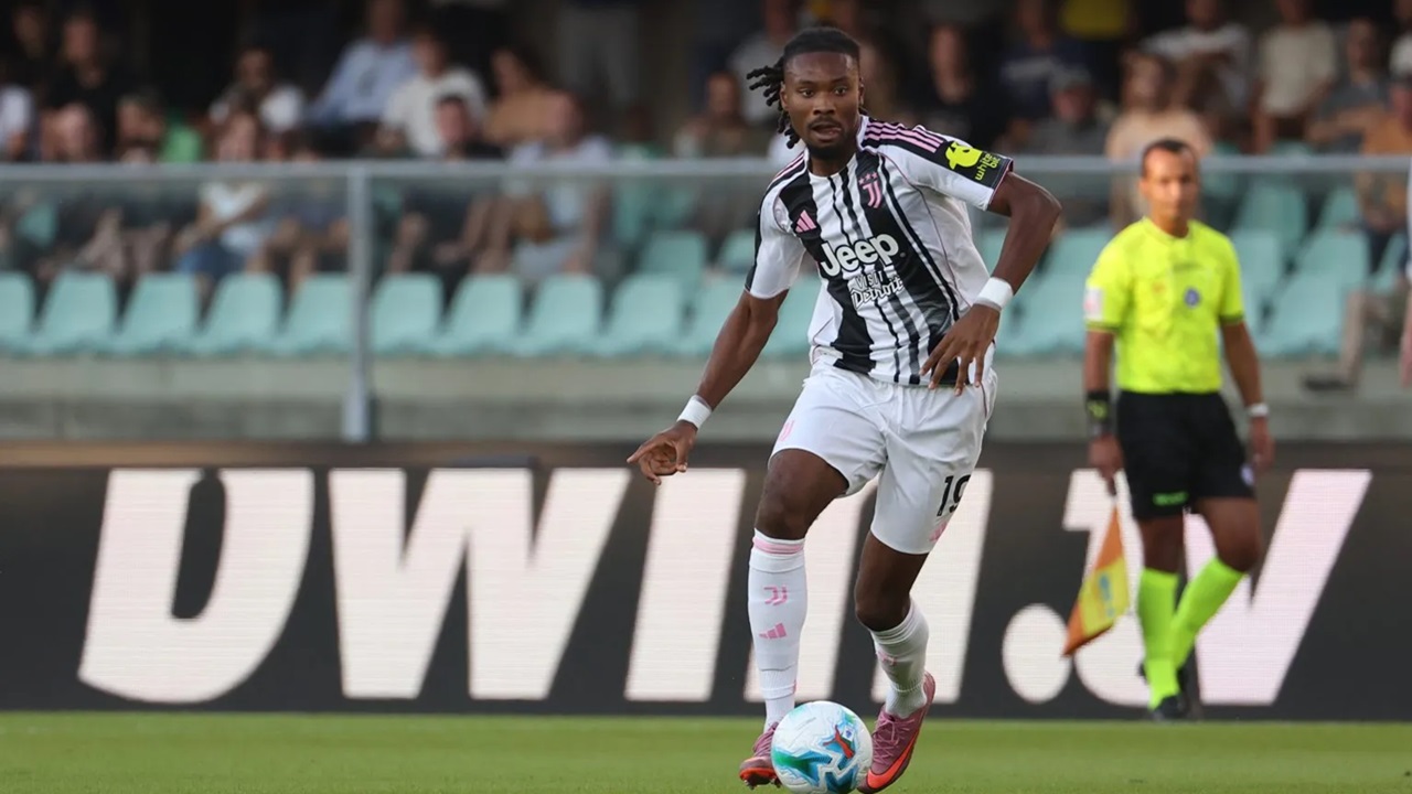 Gelandang Juventus Berikan Pujian ke Kylian Mbappe