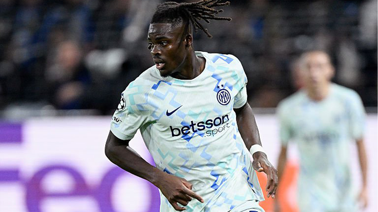 Yann Bisseck. (Foto: Gerrit van Keulen/Soccrates/Getty Images)