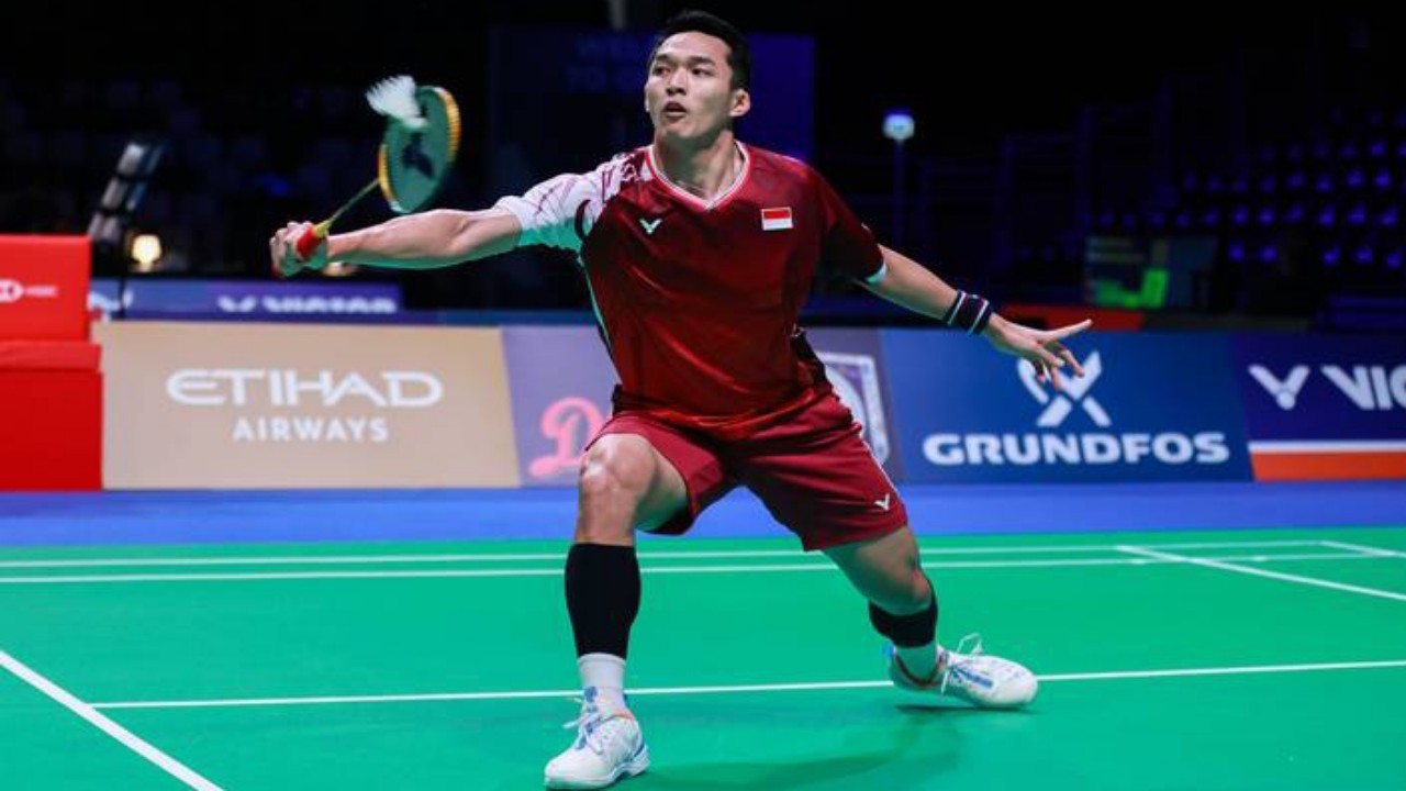 Kembali Sikat Kenta Nishimoto, Jonatan Christie ke 16 Besar French Open 2025