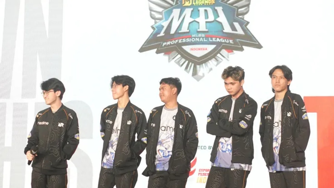 RRQ Hoshi Gagal Lolos ke Playoff MPL ID S16, Begini Reaksi Tiga Streamer