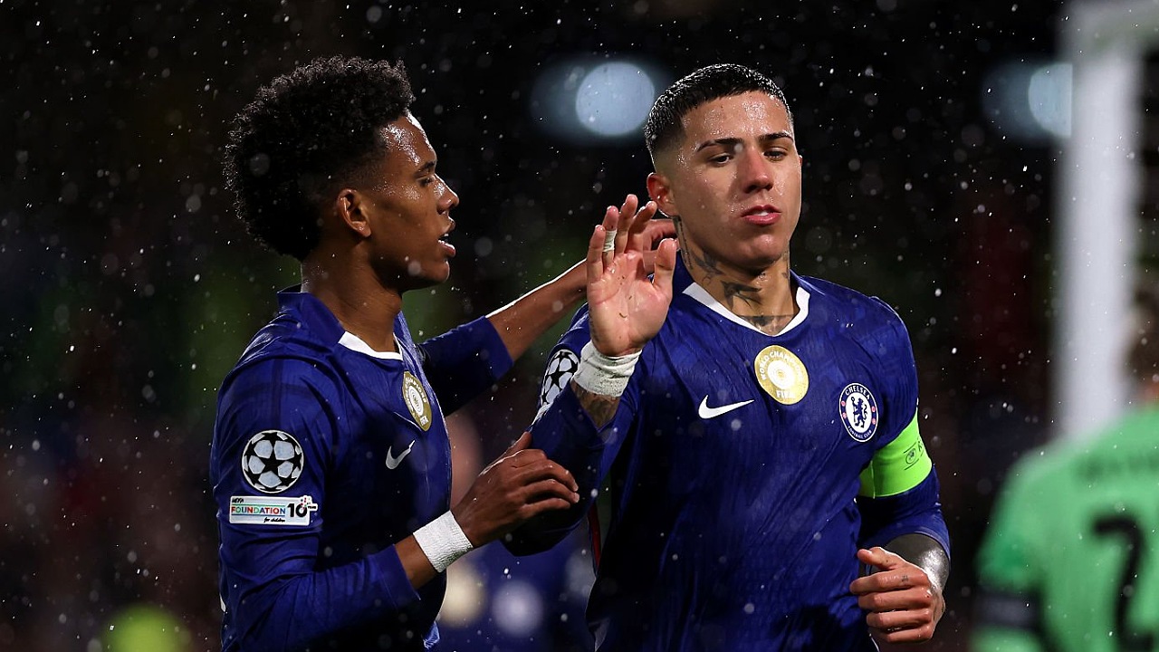 Estevao Willian dan Enzo Fernandez membantu Chelsea mengalahkan Ajax