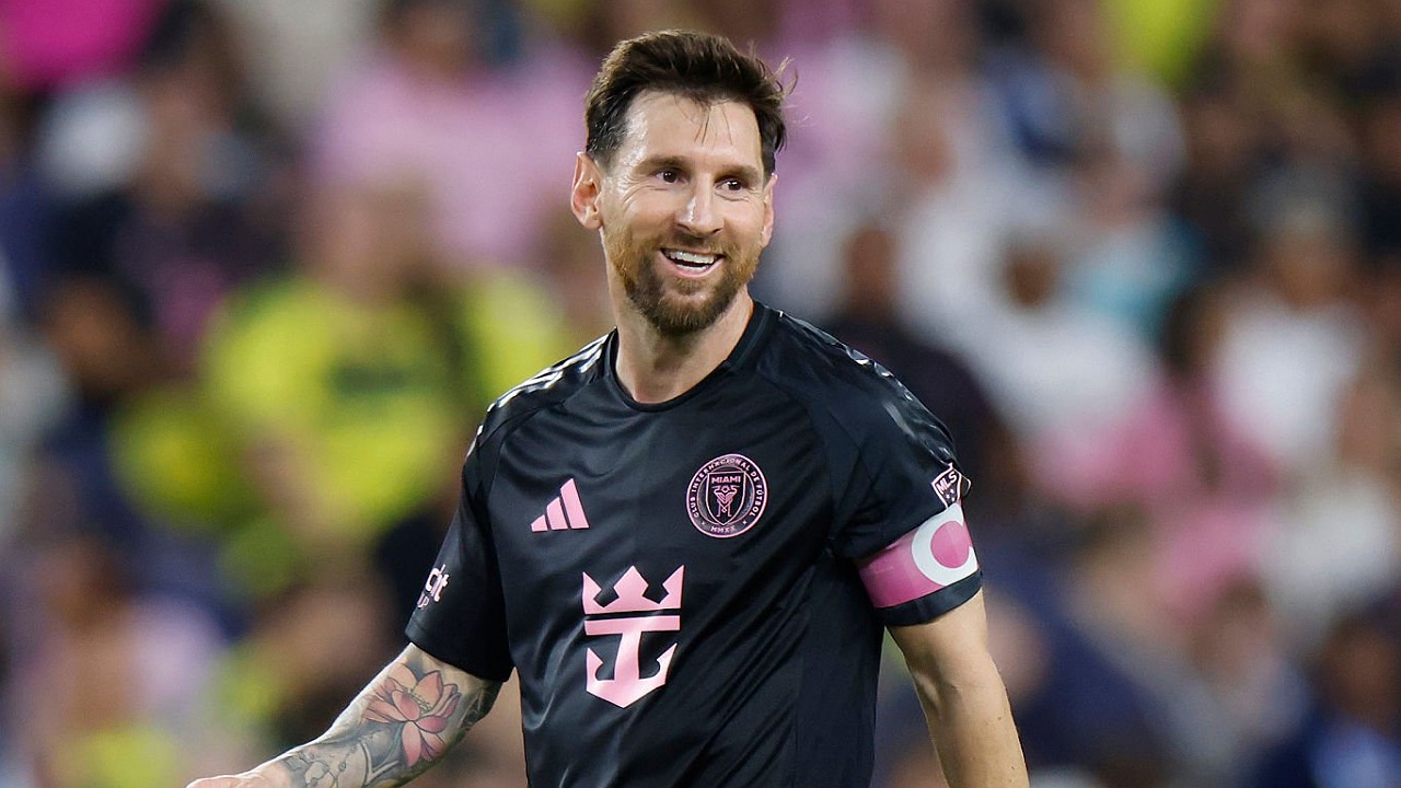 Lionel Messi bertahan di Inter Miami hingga usia 41 tahun. (Foto: Johnnie Izquierdo/Getty Images)