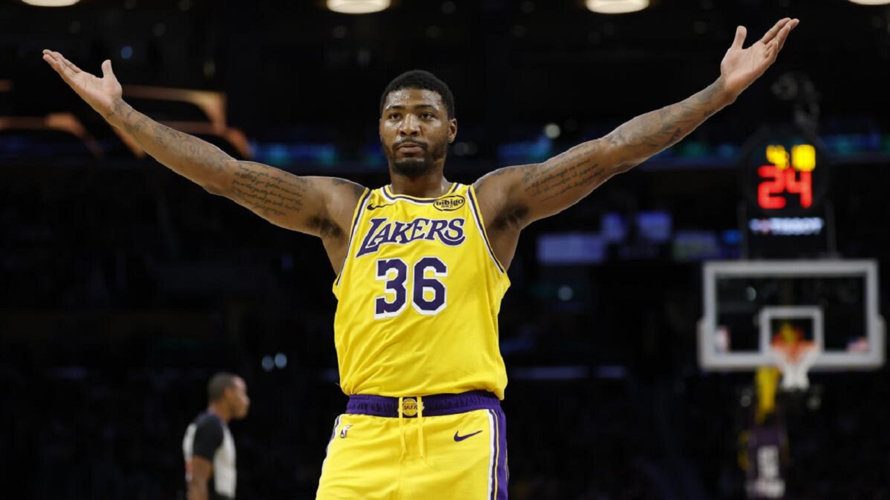 Marcus Smart ingin Lakers tampil lebih kuat lagi.