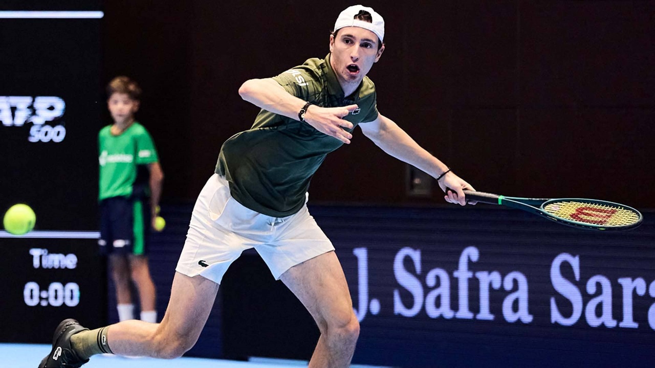 Permalukan Petenis Unggulan Pertama, Ugo Humbert Tembus Perempatfinal Di Basel