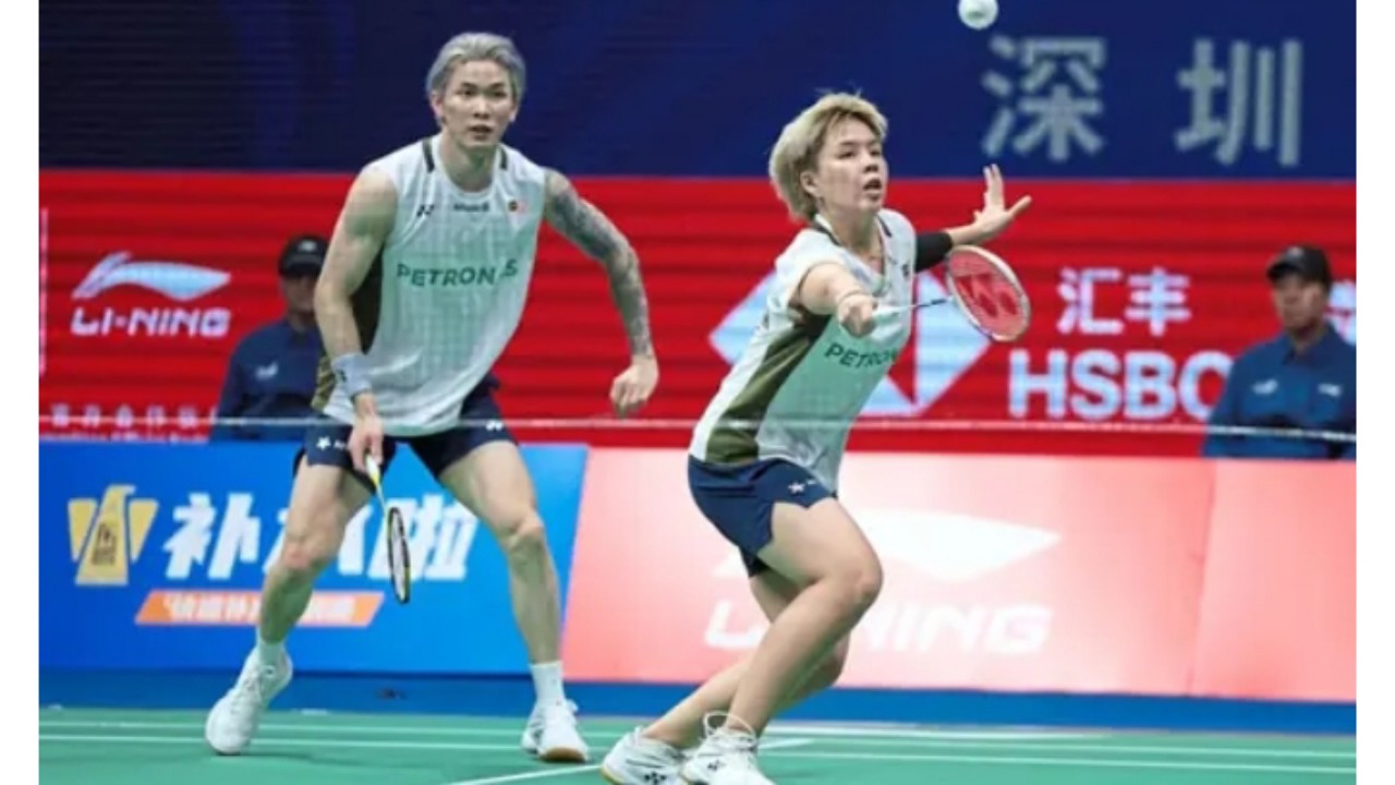 Masalah Bahu Hentikan Perjalanan Tang Jie/Ee Wei di French Open 2025