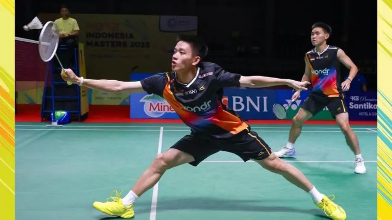 Menangi Derby, Raymond/Joaquin Tembus Finals di Indonesia Masters 2025