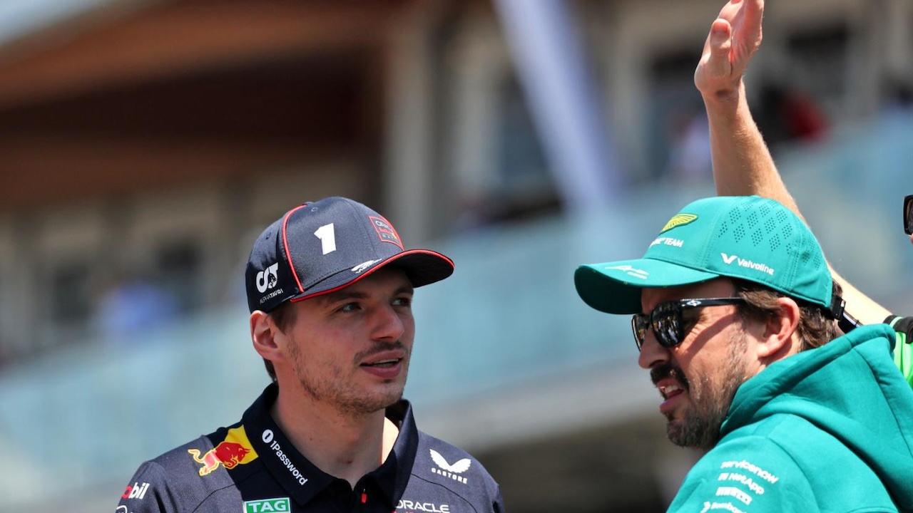 Fernando Alonso Yakin Verstappen Bisa Kalahkan Duo McLaren