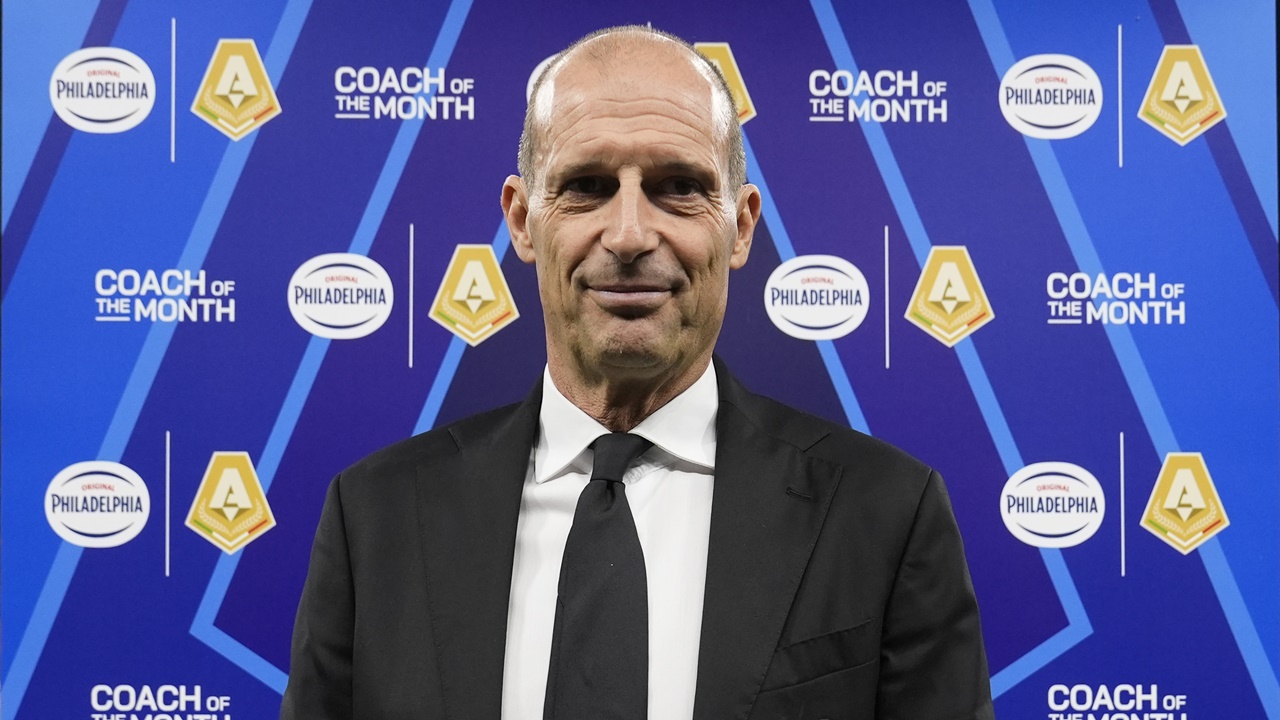 Milan incar bek Atletico Madrid