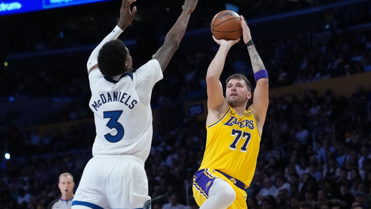 Tampil Spektakuler di Awal Musim, Luka Doncic Gabung Klub Elite 40-40