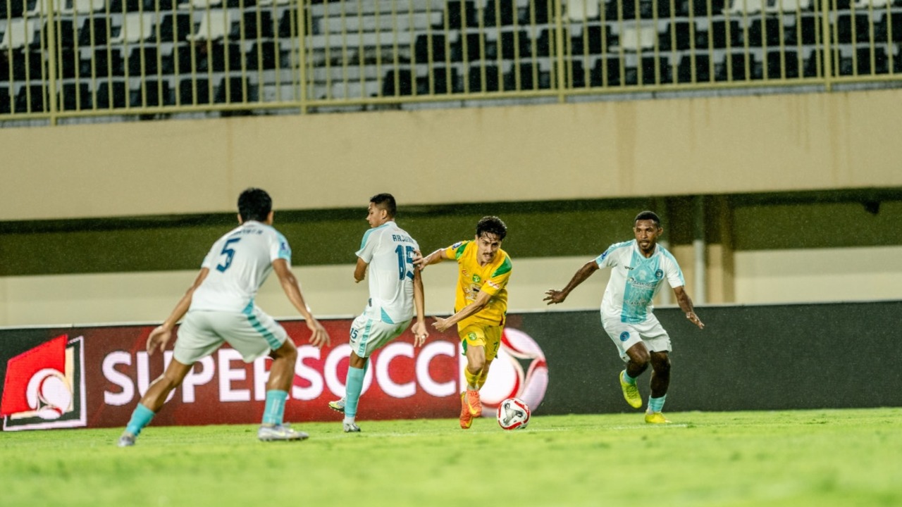 Gelandang Persebaya Surabaya, Francisco Rivera di laga kontra PSBS Biak/foto dok Persebaya Surabaya