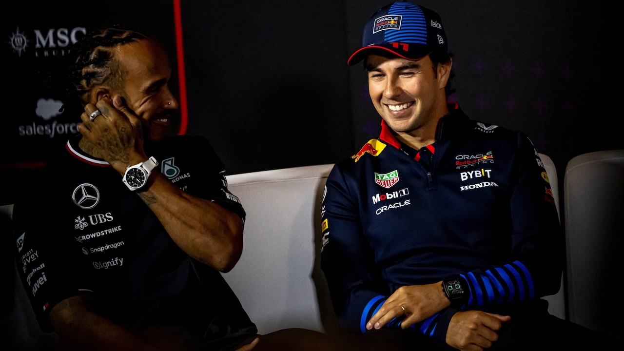 Lewis Hamilton dan Sergio Perez