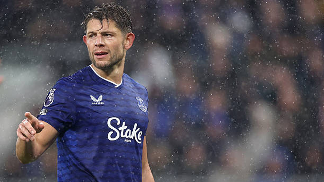 Everton Masih Tumpul, James Tarkowski Minta Rekan Setim Bangkit