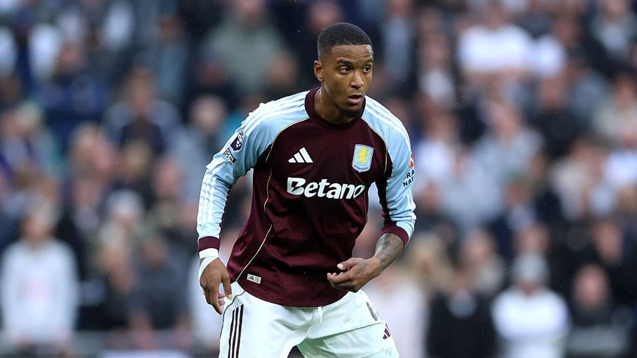 Ezri Konsa.