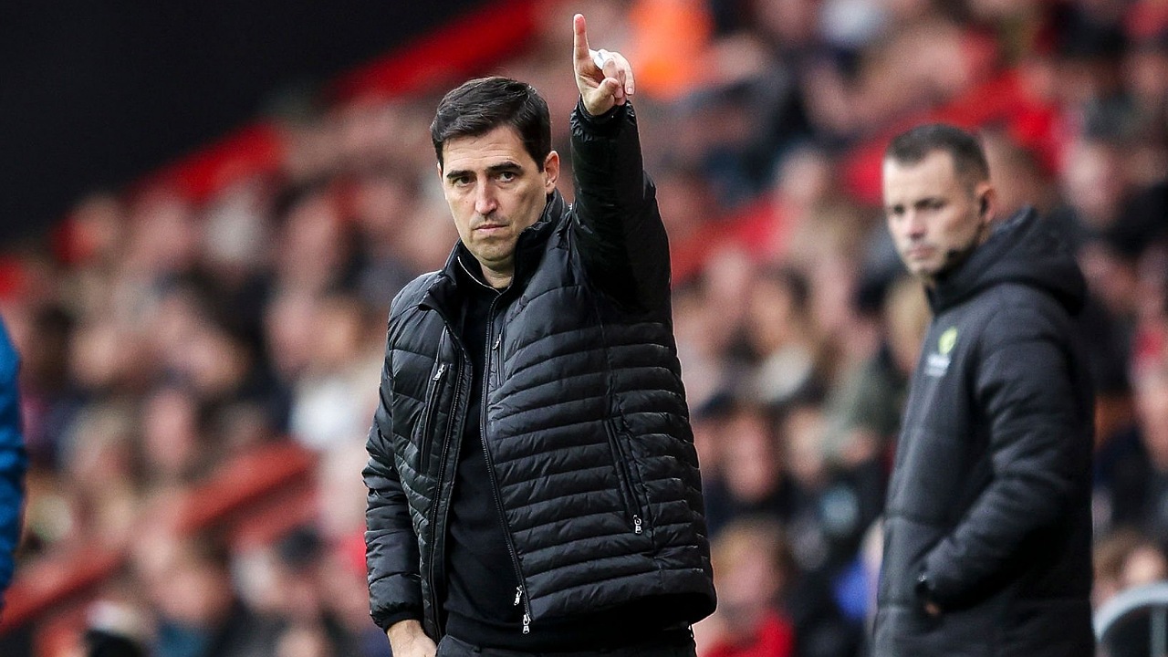 Manajer Bournemouth, Andoni Iraola. (Foto: Robin Jones/Getty Images)