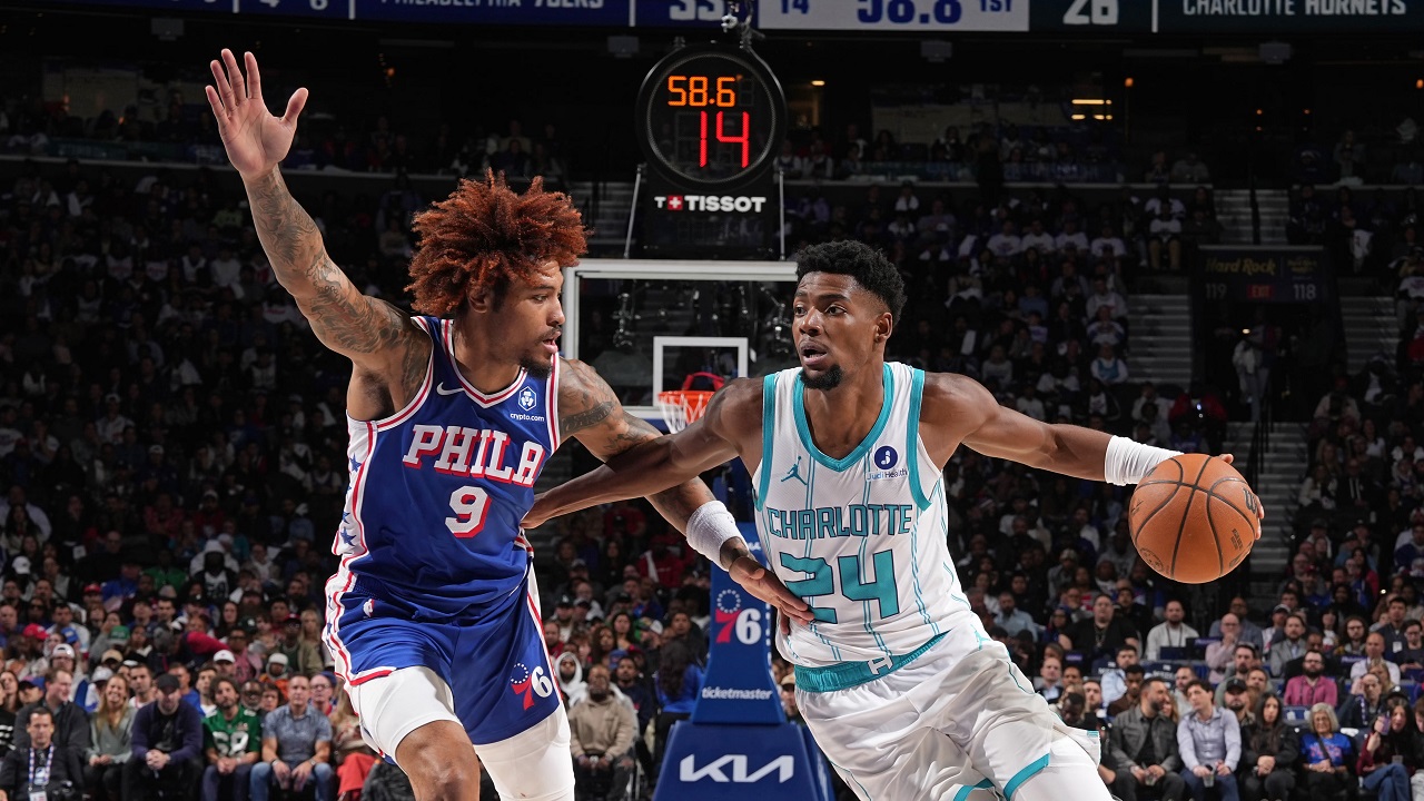 Charlotte Hornets akan segera evaluasi cedera Brandon Miller.