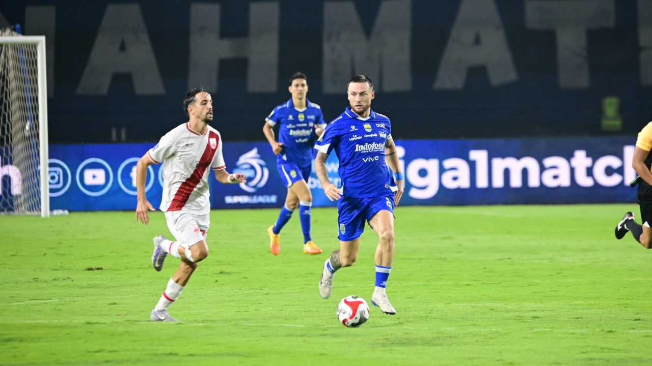 Gelandang Persib, Marc Klok