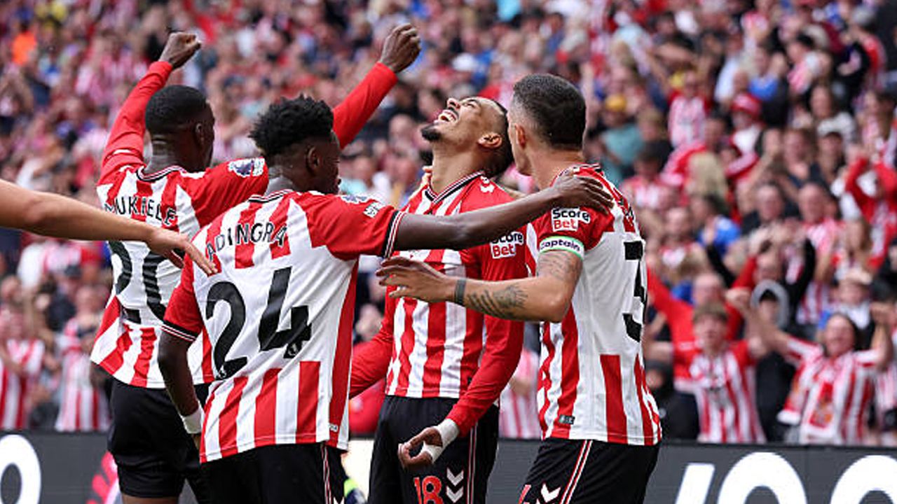 Terbang Tinggi di Premier League, Seberapa Jauh Sunderland Bisa Melangkah?