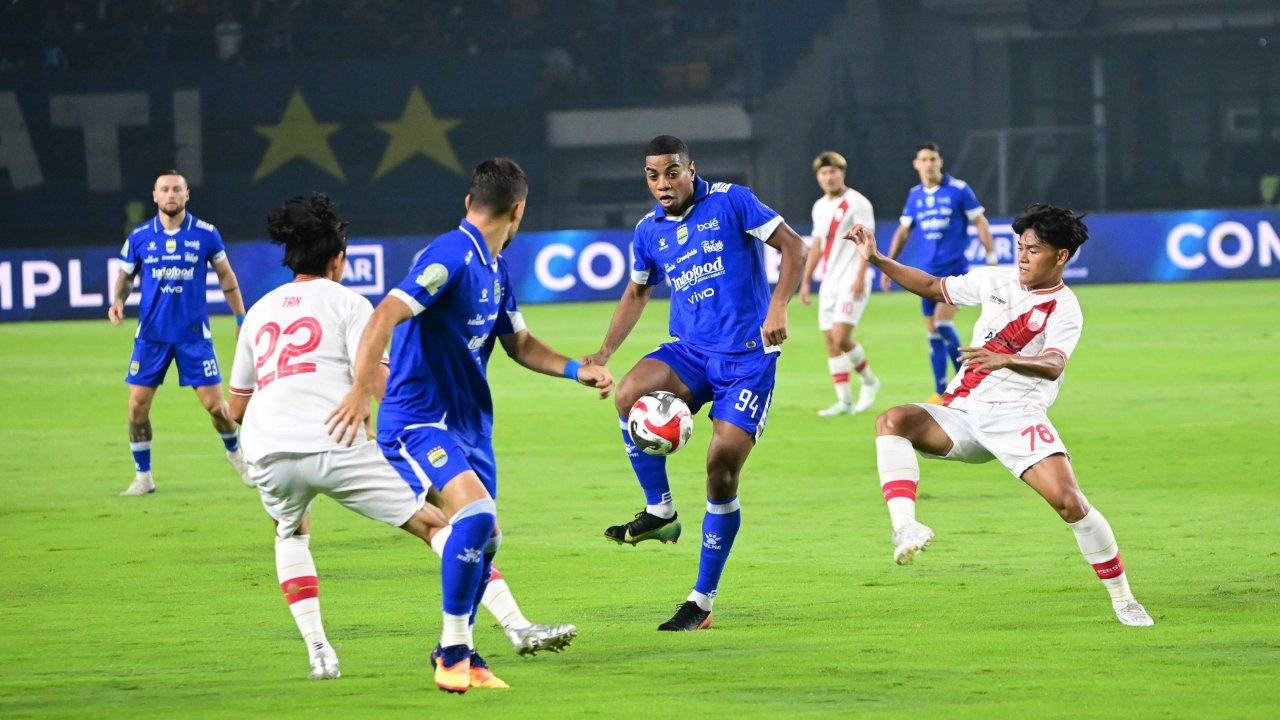 Bojan Hodak sebut pemain Persib bugar hadapi jadwal padat karena tim dipersiapkan dengan baik.