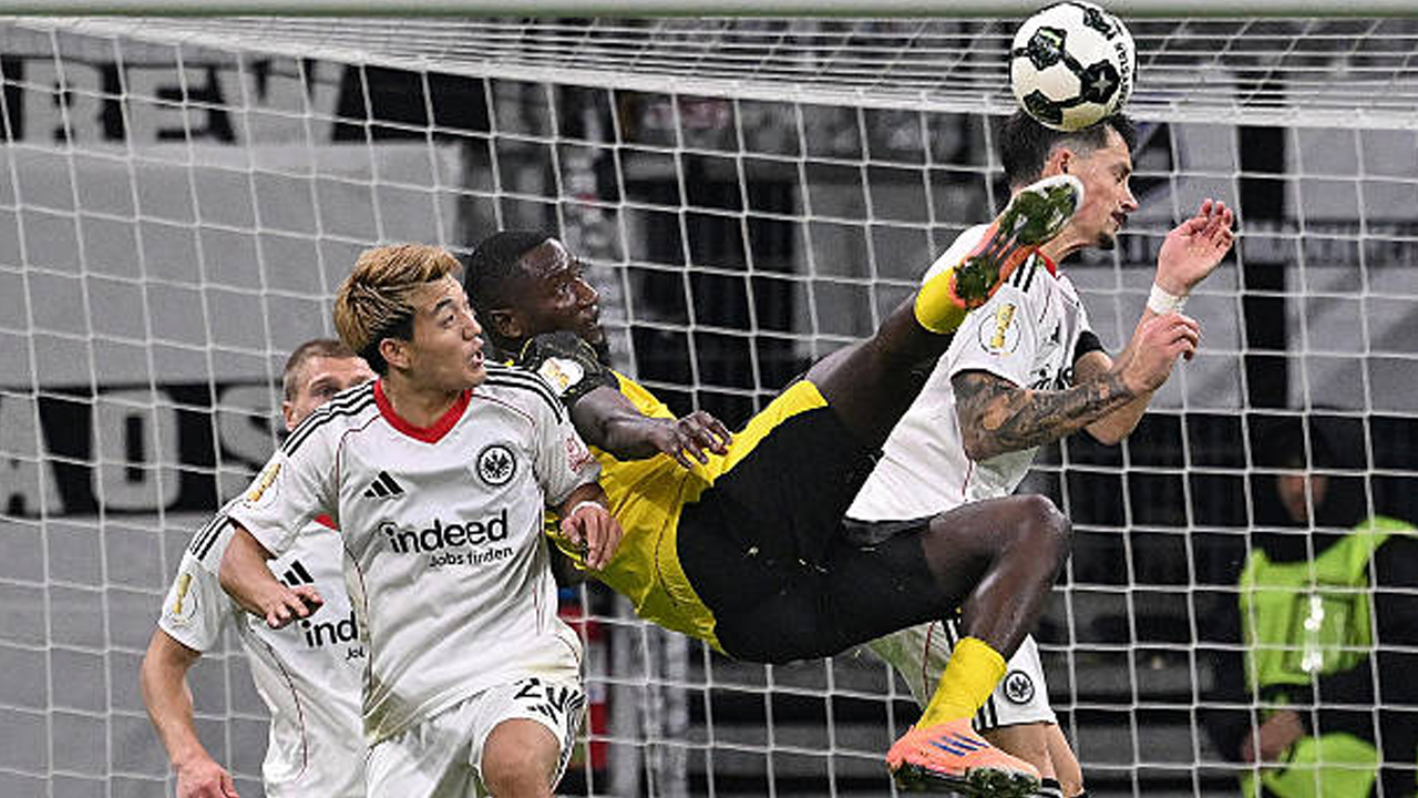 Hasil Pertandingan DFB Pokal: Eintracht Frankfurt 1-1 Borussia Dortmund