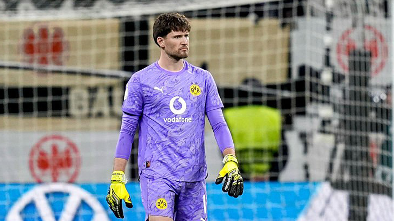 Gregor Kobel. (Foto: Hendrik Deckers/Borussia Dortmund)
