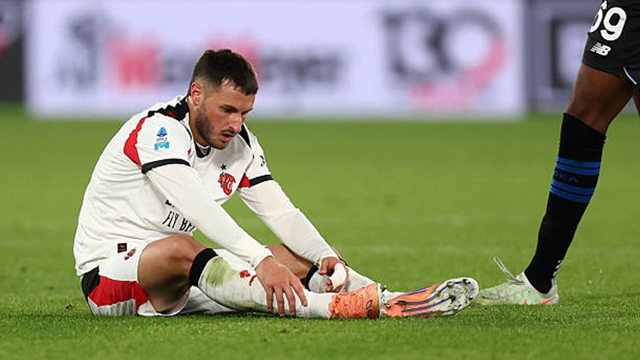 Max Allegri Jelaskan Alasan Ganti Rafael Leao dan Santiago Gimenez